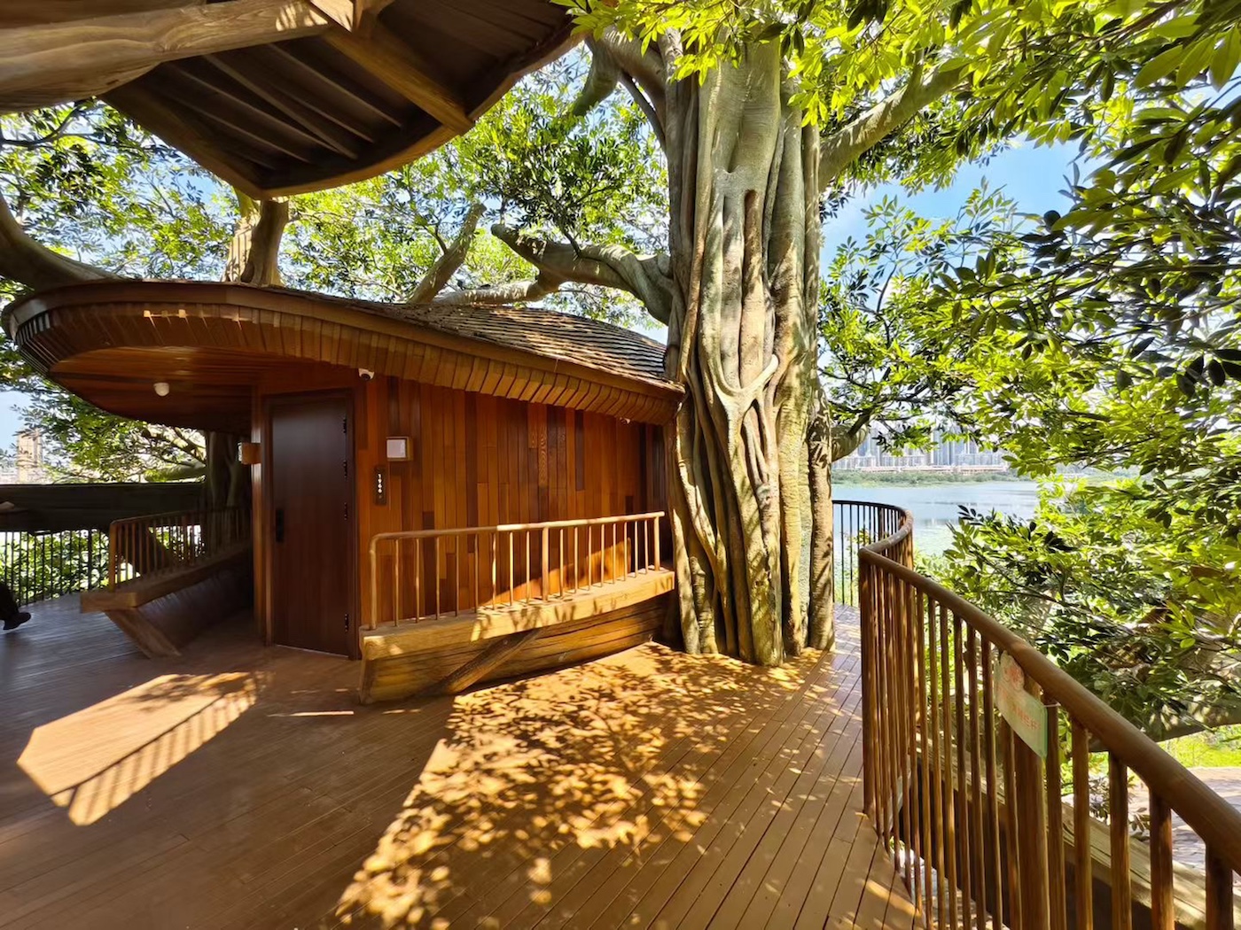 Forest Nests Treepod Project by Doarchiwow