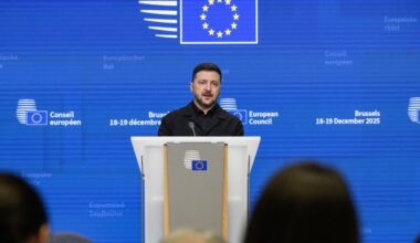 Ukraine’s Zelensky offers peace concessions – and puts the ball in Putin’s court