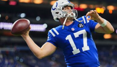 NFL Week 17 live scores and updates: Playoff picture, standings, inactives, predictions, odds, latest