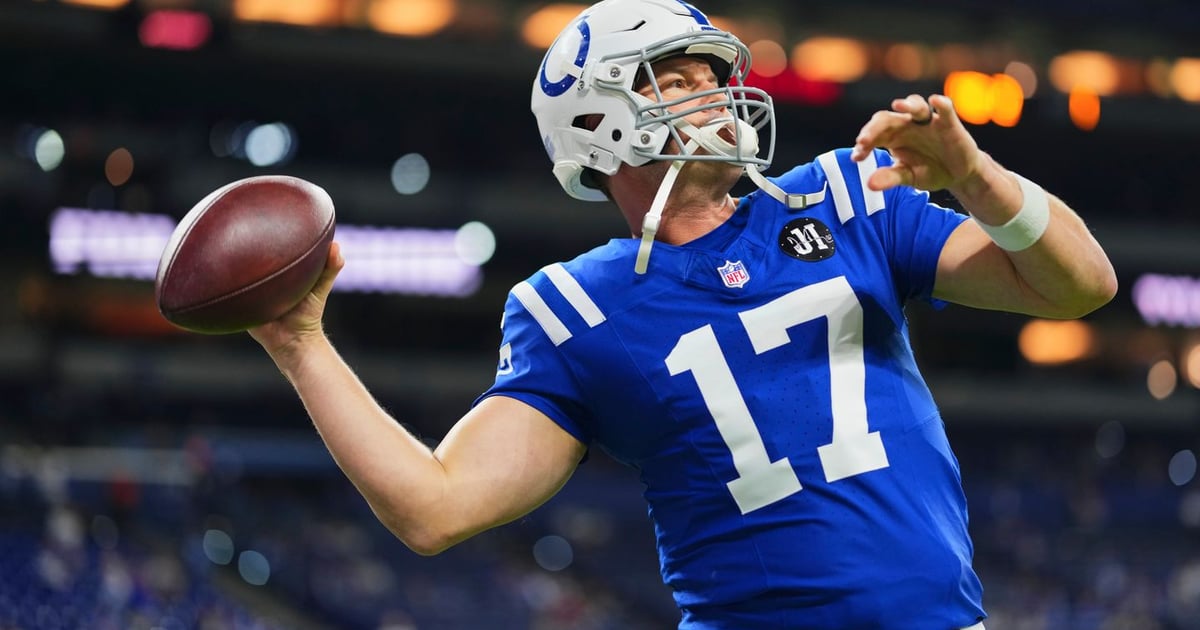 NFL Week 17 live scores and updates: Playoff picture, standings, inactives, predictions, odds, latest