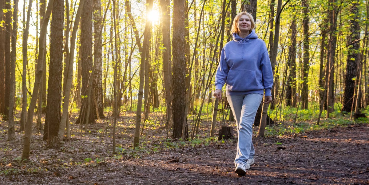 5 Ways to Walk to Build Muscle, According to Fitness Experts