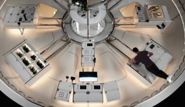 Bonkers New Space Station Expands to Full Size From Single Capsule
