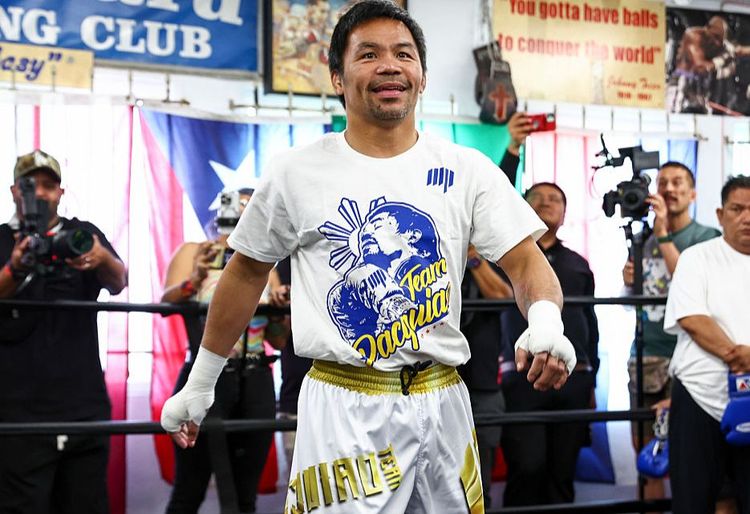 Floyd Mayweather back on table for Manny Pacquiao after Rolly Romero talks collapse