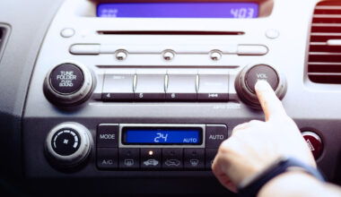Your Music Playlist Could Influence Your Driving Ability in Unexpected Ways : ScienceAlert