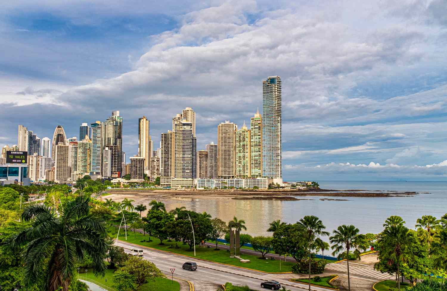 5 Latin American Countries Offering Comfortable Retirement on $2,000 a Month