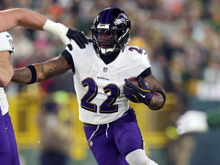 Henry moves into NFL's top 10 for career rushing yards