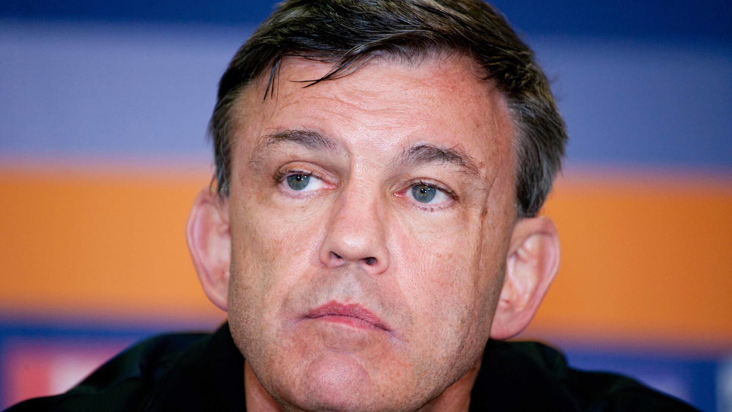 Teddy Atlas Calls For Weight Cutting Changes After Scary UFC 324 Incident