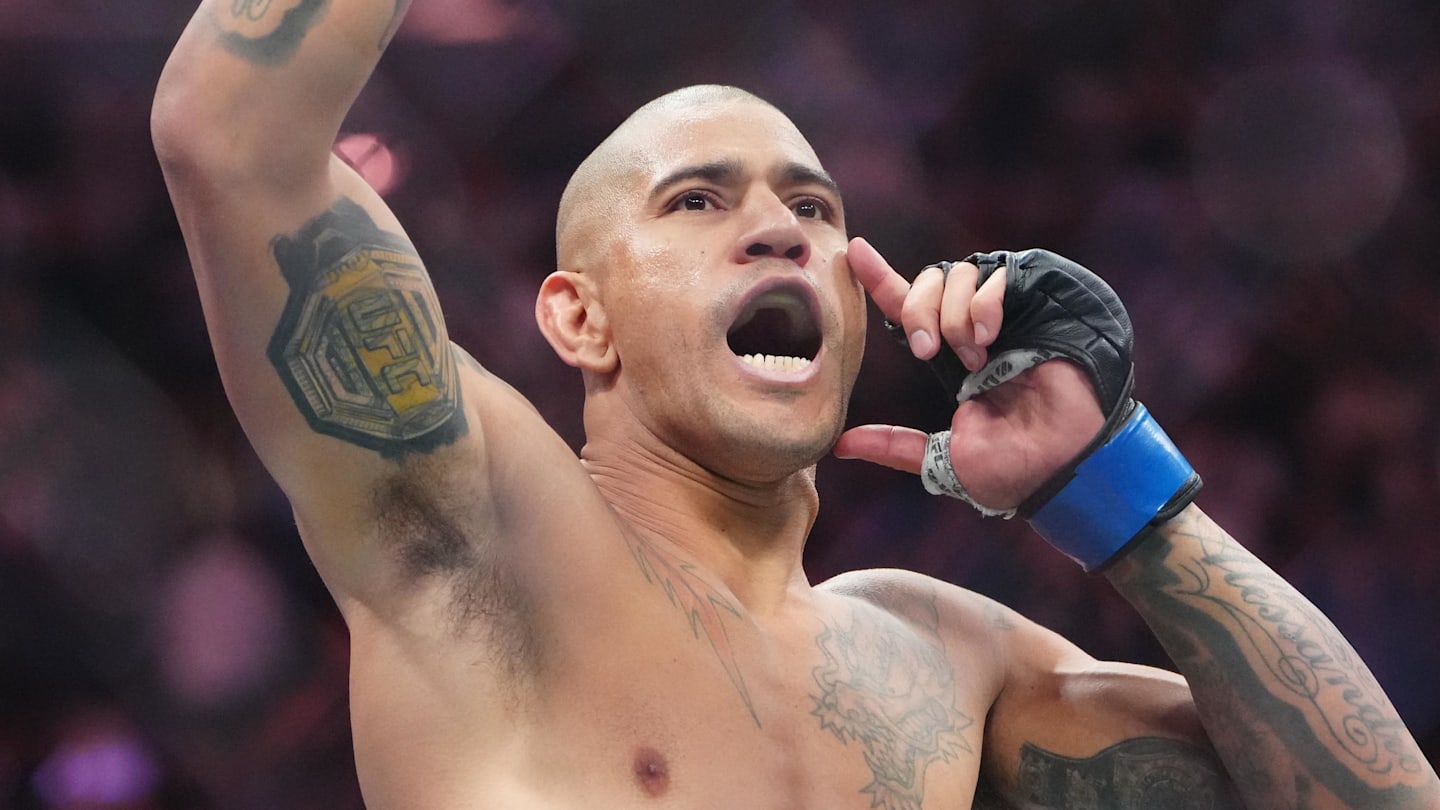 Ex-UFC champion ready for return fight after brutal loss to Alex Pereira