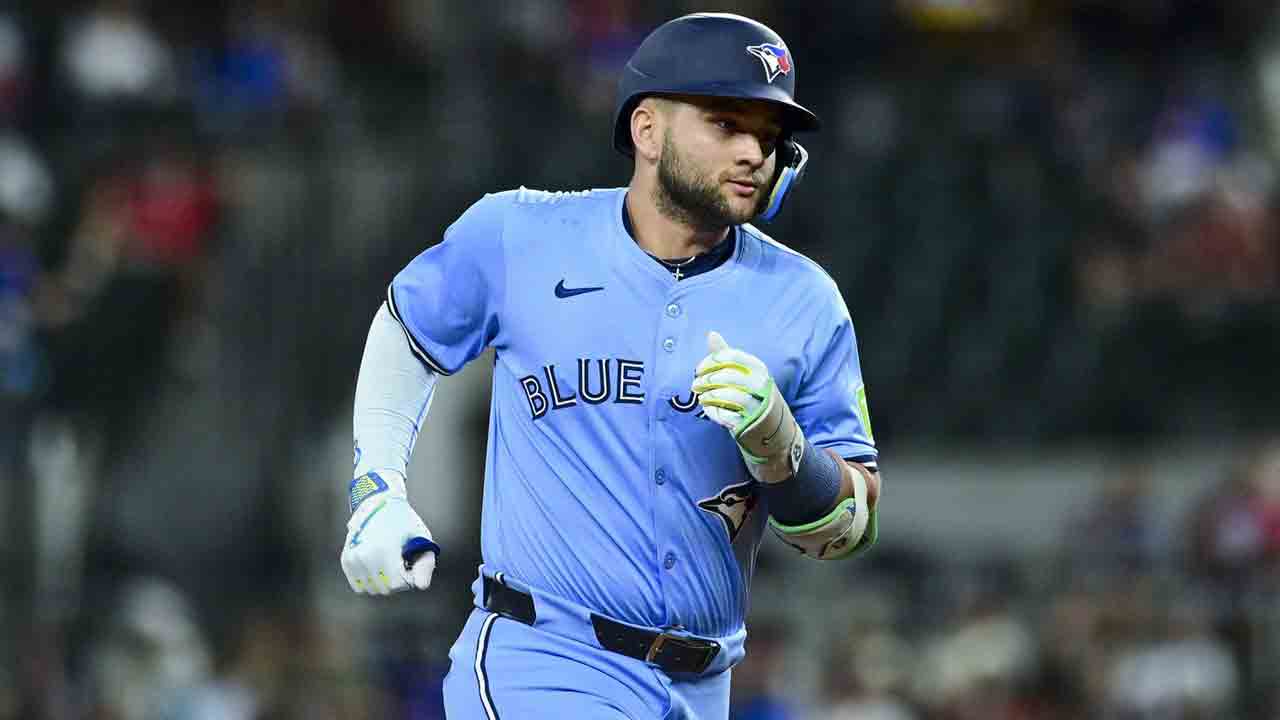 Mets officially announce Bo Bichette signing