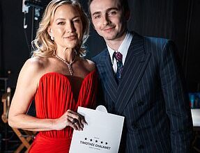 Timothee Chalamet earned best actor for Marty Supreme as he is seen posing with Kate Hudson