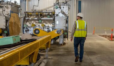 U.S. to inject $1.6 billion into rare earths miner for 10% stake, FT reports