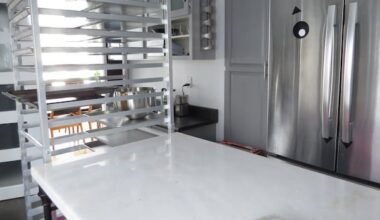 People running unlicensed kitchens in B.C often do so because business start-up costs too high, experts say