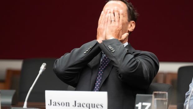 Leading economists want less talk, more numbers from federal budget watchdog