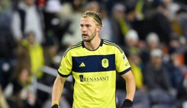 Toronto FC bolsters backline by signing veteran centre back Walker Zimmerman