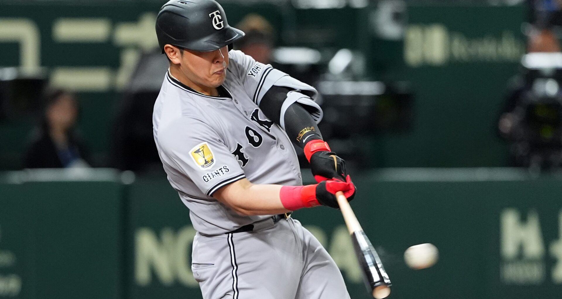 Blue Jays Sign 41-HR Kazuma Okamoto as Tucker Hope Dims