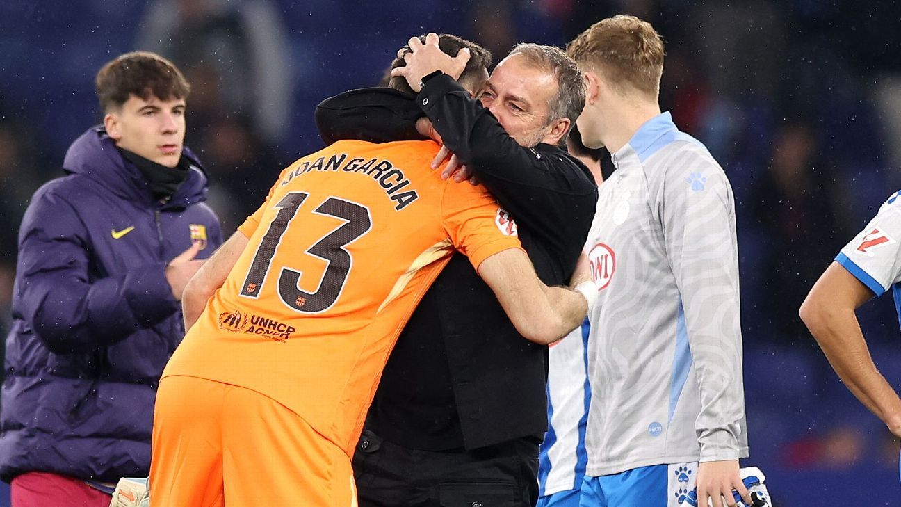 Barcelona's Joan García 'unbelievable' in hostile homecoming