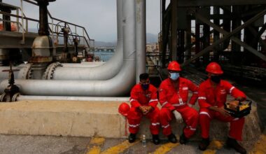 After seizing Maduro, Trump wants Venezuela's oil. He will face logistical and legal hurdles