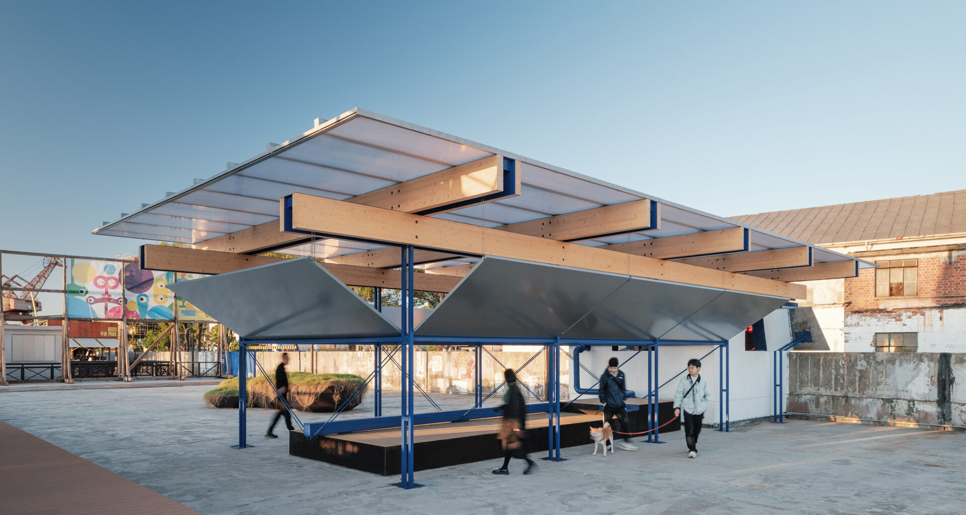 Floating Cabin / Atelier Wen'Arch