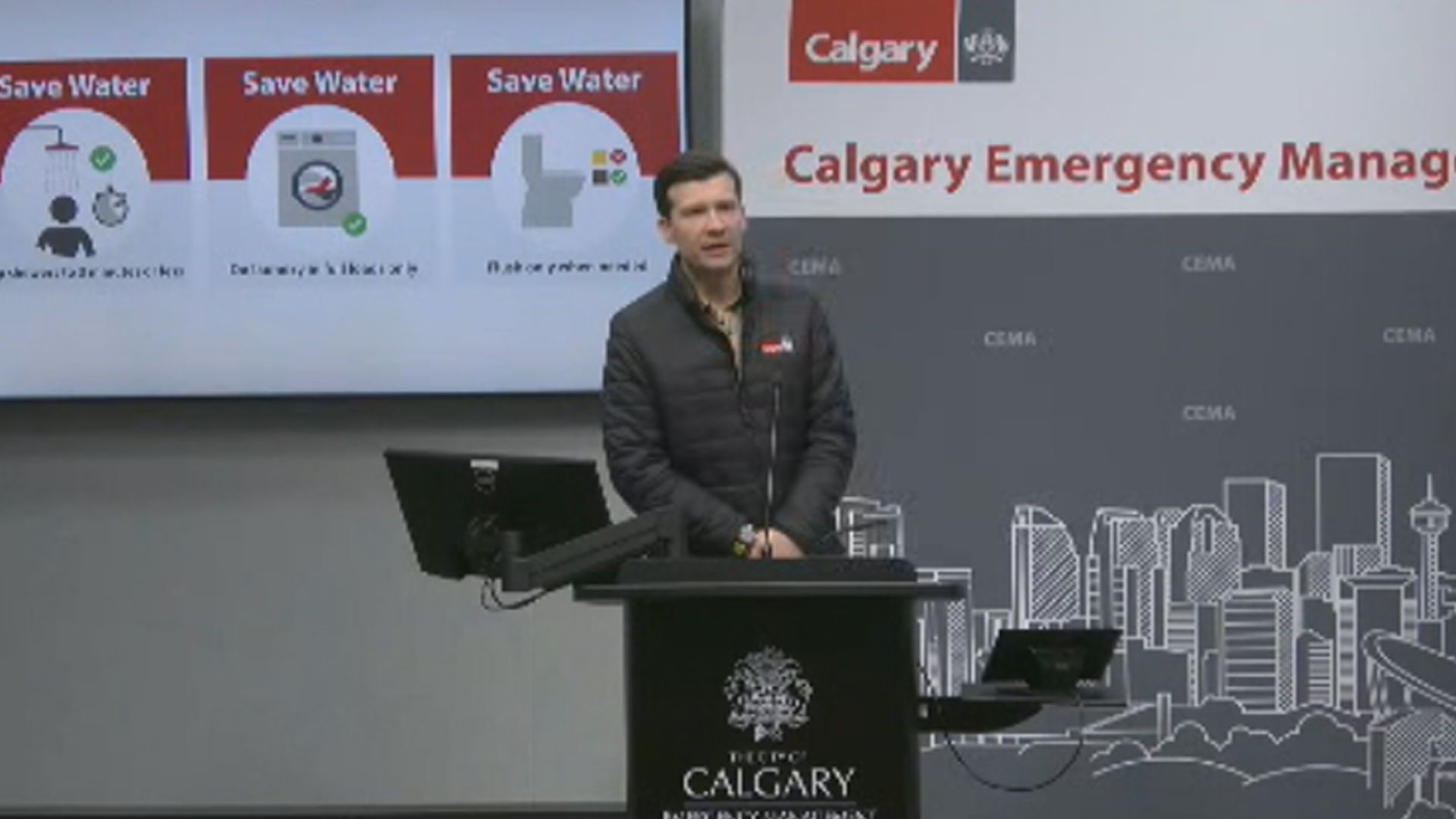 Click to play video: 'Calgary urges strict water conservation as crews repair major feeder main break'