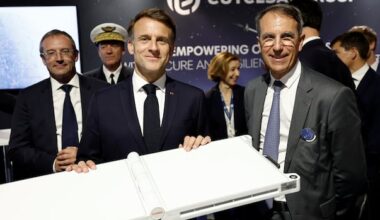 French-U.K. Starlink rival pitches Canada on 'sovereign' satellite service for Arctic military operations