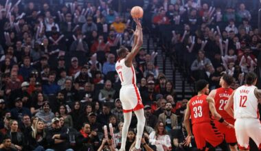 Houston Rockets forward Kevin Durant, center, shoots against the Portland Trail Blazers during the first half of an NBA basketball game Friday, Jan. 9, 2026, in Portland, Ore. (AP Photo/Howard Lao)