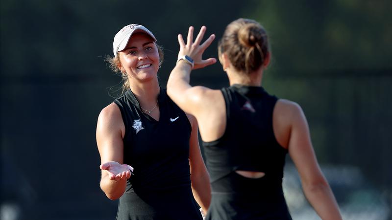 Women's tennis begins spring schedule with doubleheader at Auburn