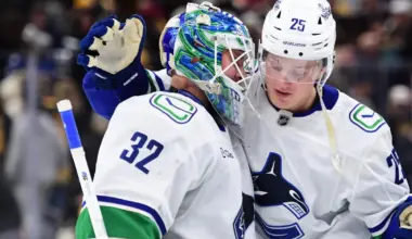 Vancouver Canucks confirm the departure of Elias Pettersson (D) as they bring in his re
