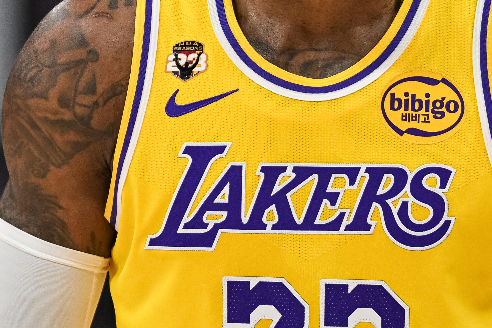 LeBron James wears a special patch on his jersey commemorating his unprecedented 23rd NBA season.