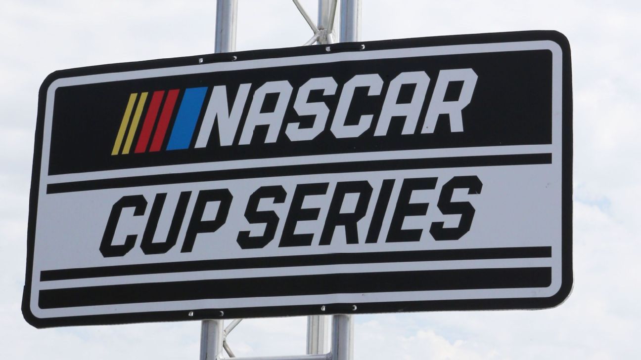 NASCAR restores 10-race 'Chase' championship format
