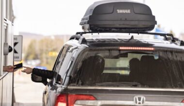 Why some Canadian snowbirds are selling their U.S. property