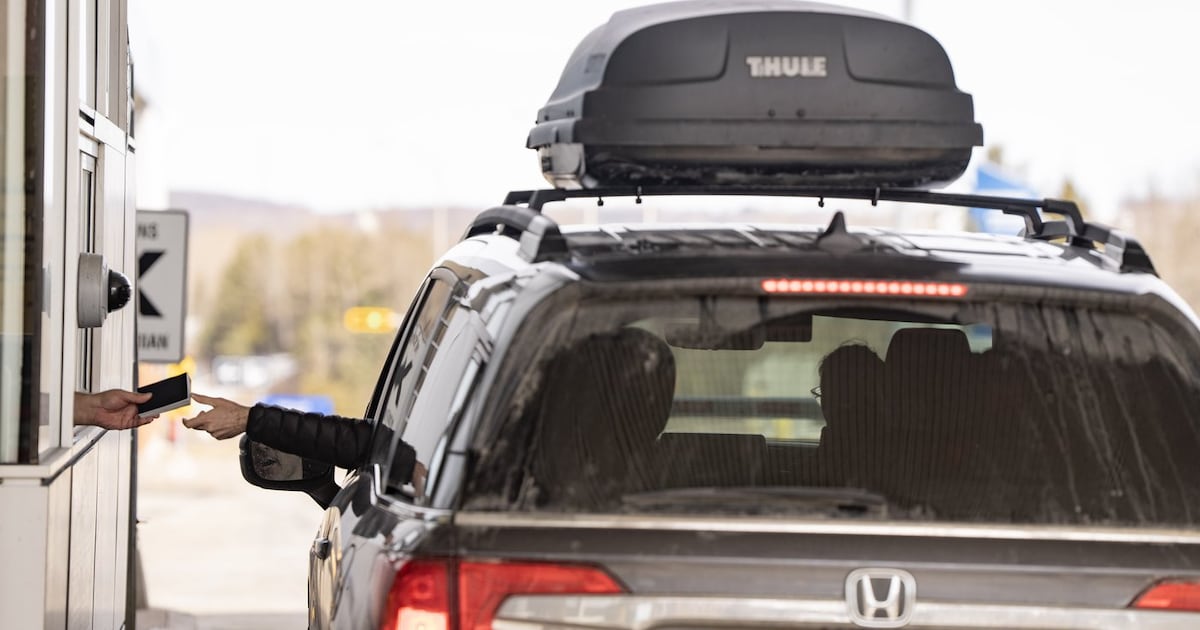 Why some Canadian snowbirds are selling their U.S. property