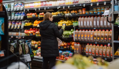 Pace of Inflation Held Steady in December; Consumer Prices Up 2.7% on Year