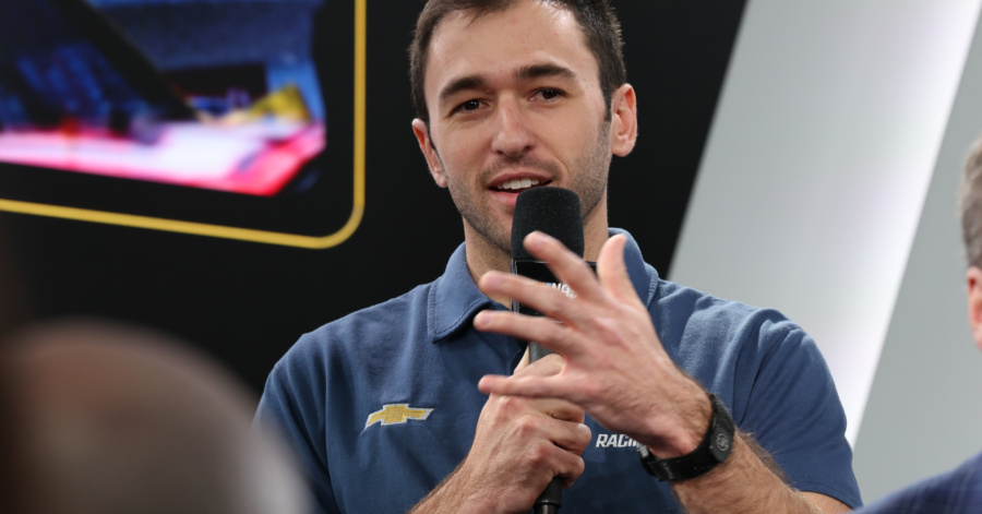 Could new NASCAR Chase format help Hendrick Motorsports? Elliott: 'I like my odds now, for sure.'