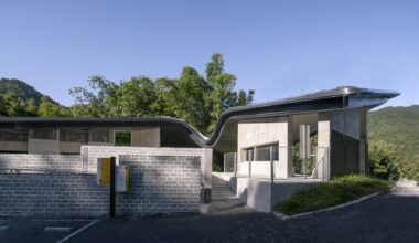 Su Dongpo’s Pleasures at Banhu Ridge / AOMOMO Studio, Shanghai Jiao Tong University