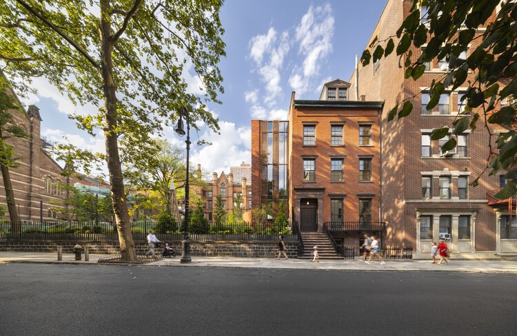 The Packer Collegiate Institute Garden House School / WXY Architecture + Urban Design - Exterior Photography, Facade, Brick