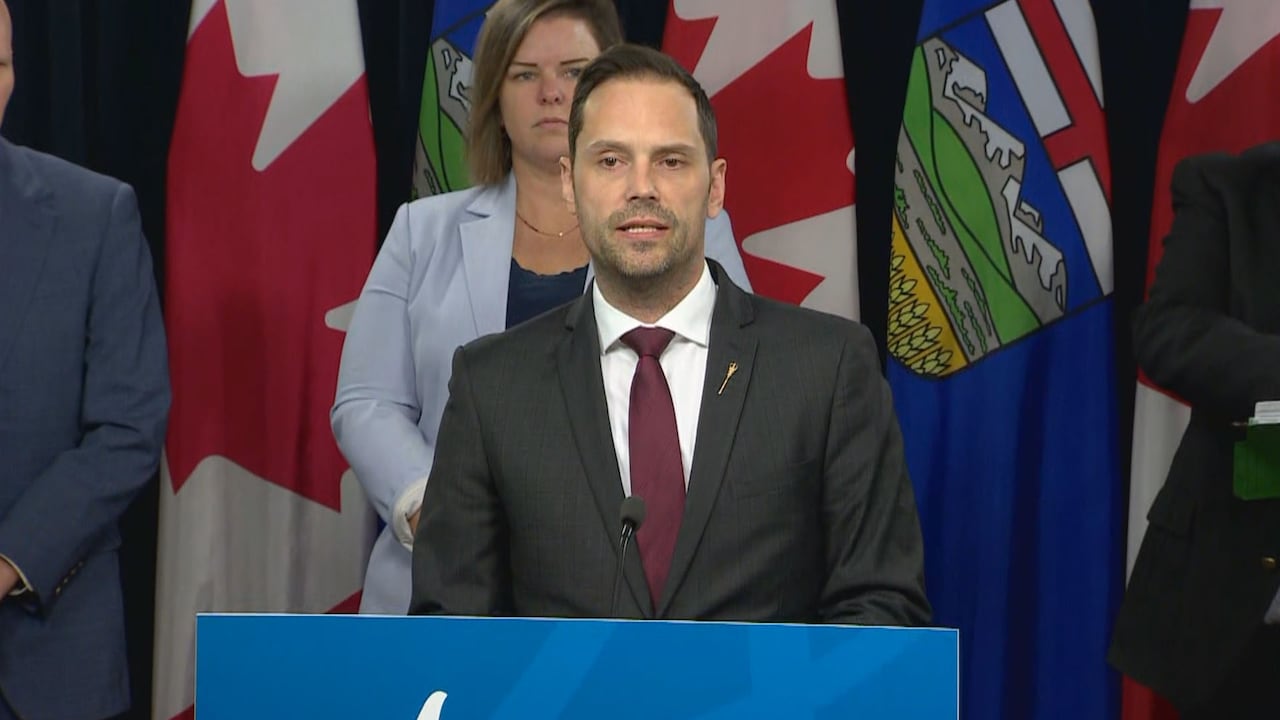 Minister of Hospital and Surgical Health Services Matt Jones