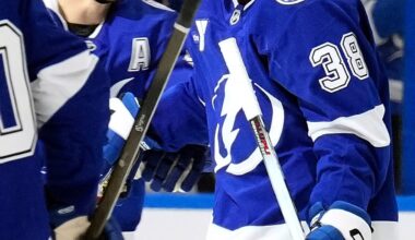 NHL roundup: Hagel scores twice as Lightning beat Sharks 4-1 | NanaimoNewsNOW