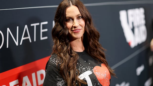 Alanis Morissette, Taylor Swift, Kiss to be inducted into Songwriters Hall of Fame