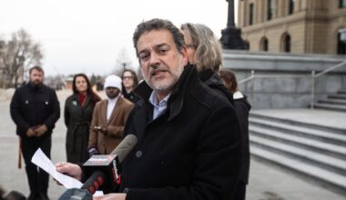 Firefighters' union calls for resignation of AFL president, withdraws from coalition