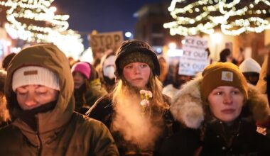 Protesters demand immigration agents leave Minneapolis after man killed during crackdown