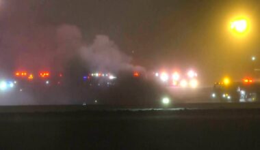 7 killed, 1 person survives private jet crash at Maine airport