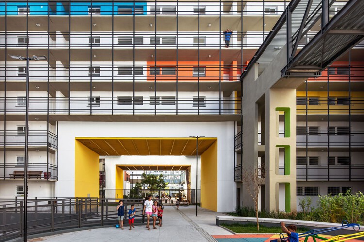 From the Courtyard to the Neighborhood: Latin American Lessons on Collective Placemaking - Image 2 of 10