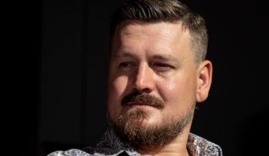 Suspended Edmonton detective should be dismissed for leaking files to CBC: tribunal