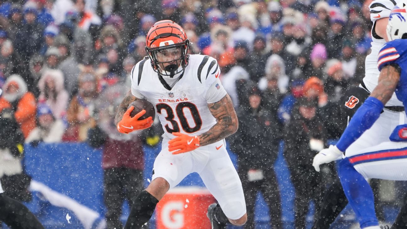 Bengals' Chase Brown's reps 'working hard' toward an extension