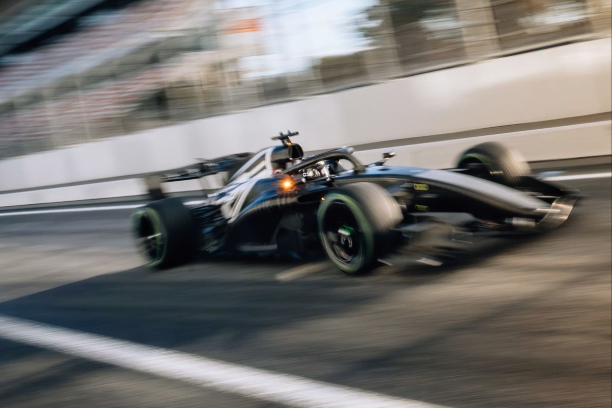 "Healthy rivalry" between GM and Ford good for F1 fans