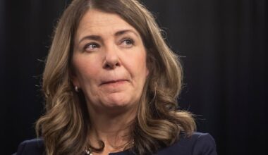 Alberta premier says she’s ruled out Kitimat, B.C., for proposed pipeline route