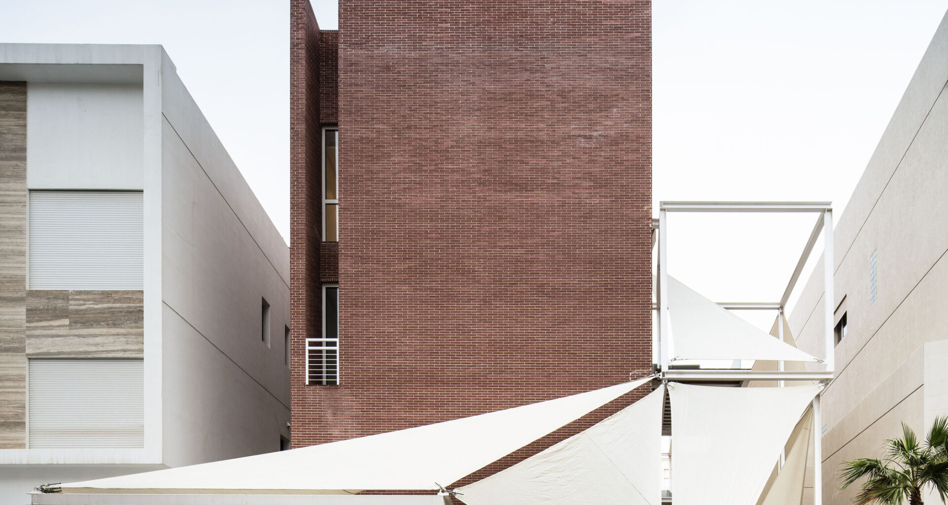 Shade House / Massive Order