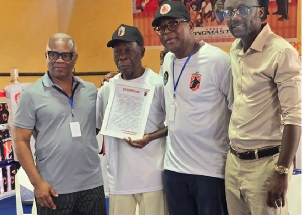 PKO Foundation honours Ghana’s first boxing world champion DK Poison