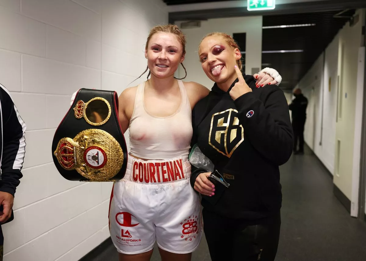 Shannon Courtenay - Ebanie Bridges