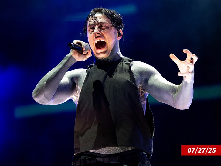 ronnie radke sub getty swipe